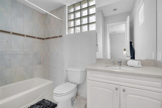 Building Photo - 1480 Windjammer Way