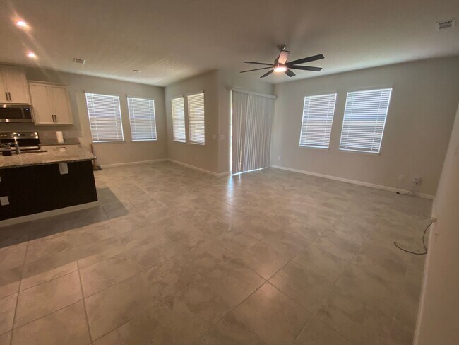 Building Photo - 2304 Tudor Rose Dr