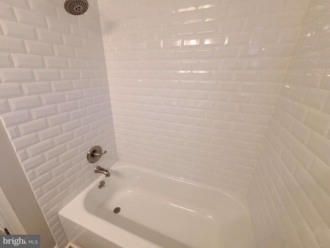 Building Photo - 4715 Dartford Ave