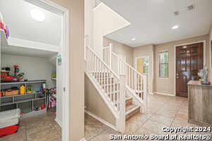 Building Photo - 2535 Villa Borghese