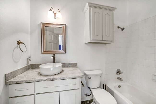 Building Photo - 16810 Noble Pass Ln