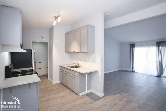 Building Photo - 1Bdm 1Ba Apartment in the Heart of Las Vegas - MI Special