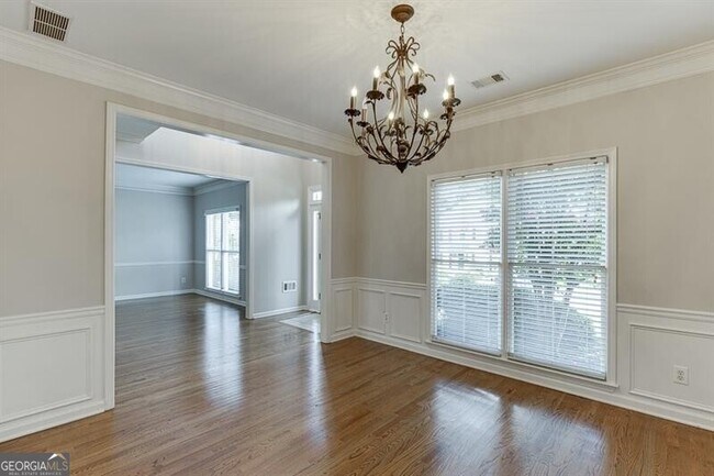 Building Photo - 1795 Lake Heights Cir