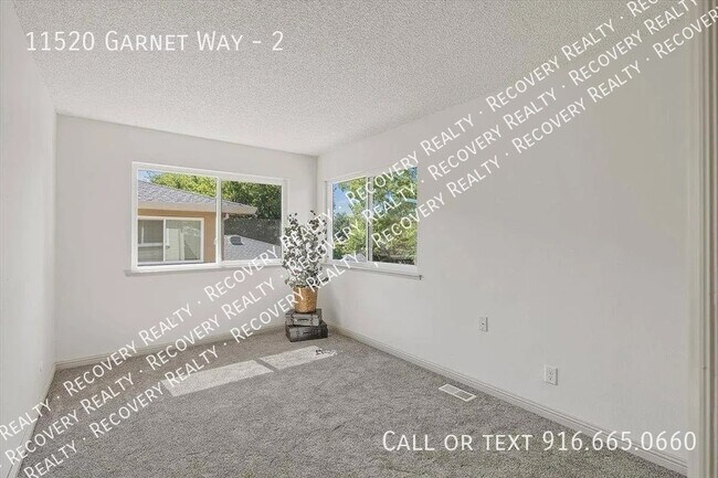 Building Photo - 11520 Garnet Way