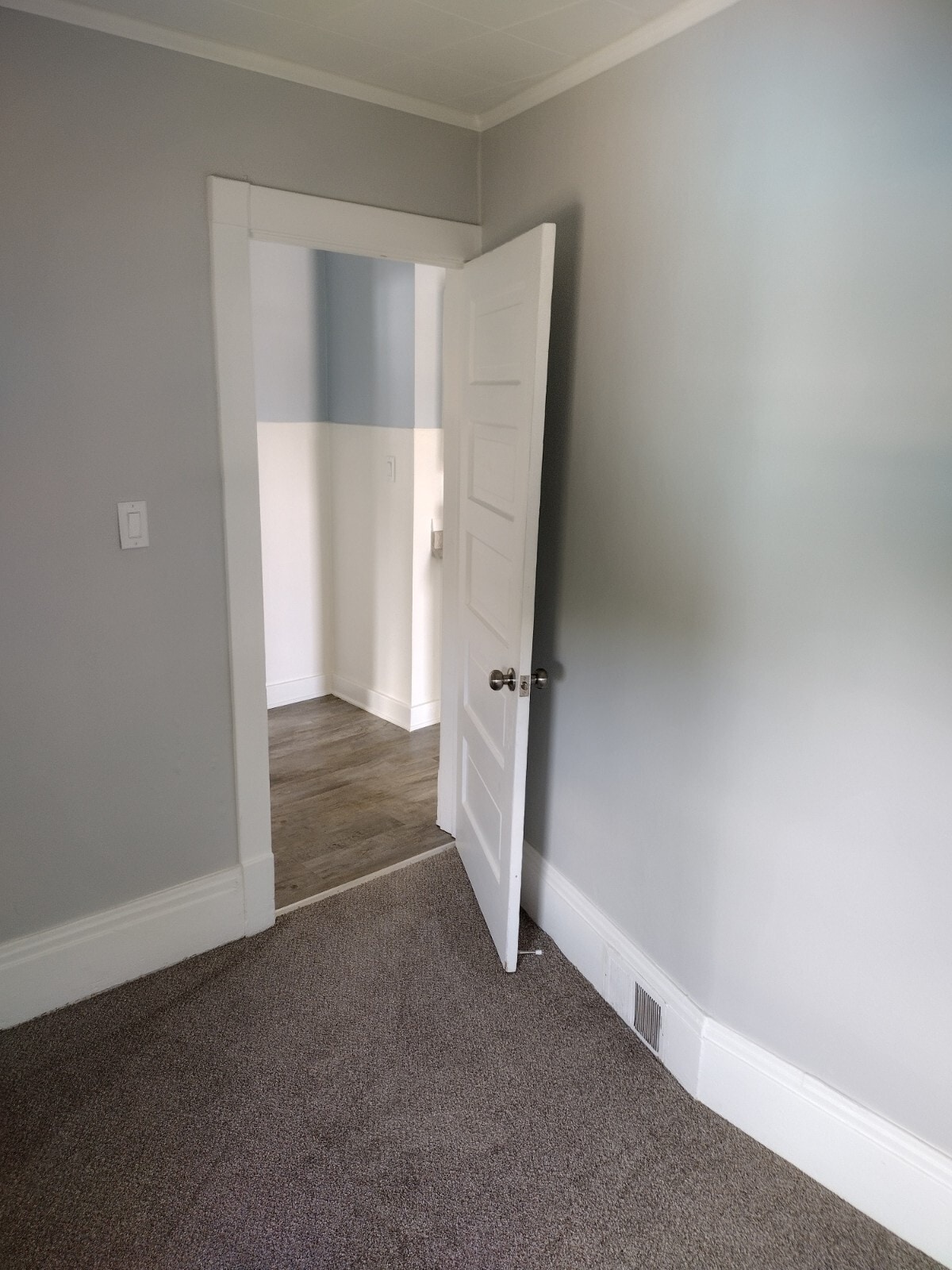 Building Photo - 8240 W Cold Spring Rd