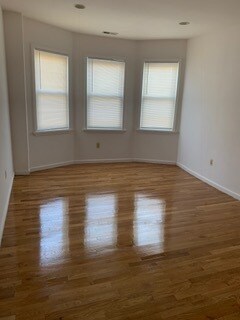 livingroom - 163 N Park St