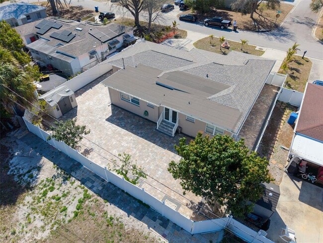 Building Photo - 4767 26th Ave N