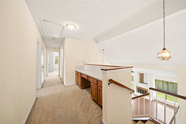 Building Photo - 2206 Greencove Ln