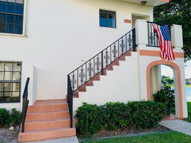 Building Photo - 330 Palmwood Pl