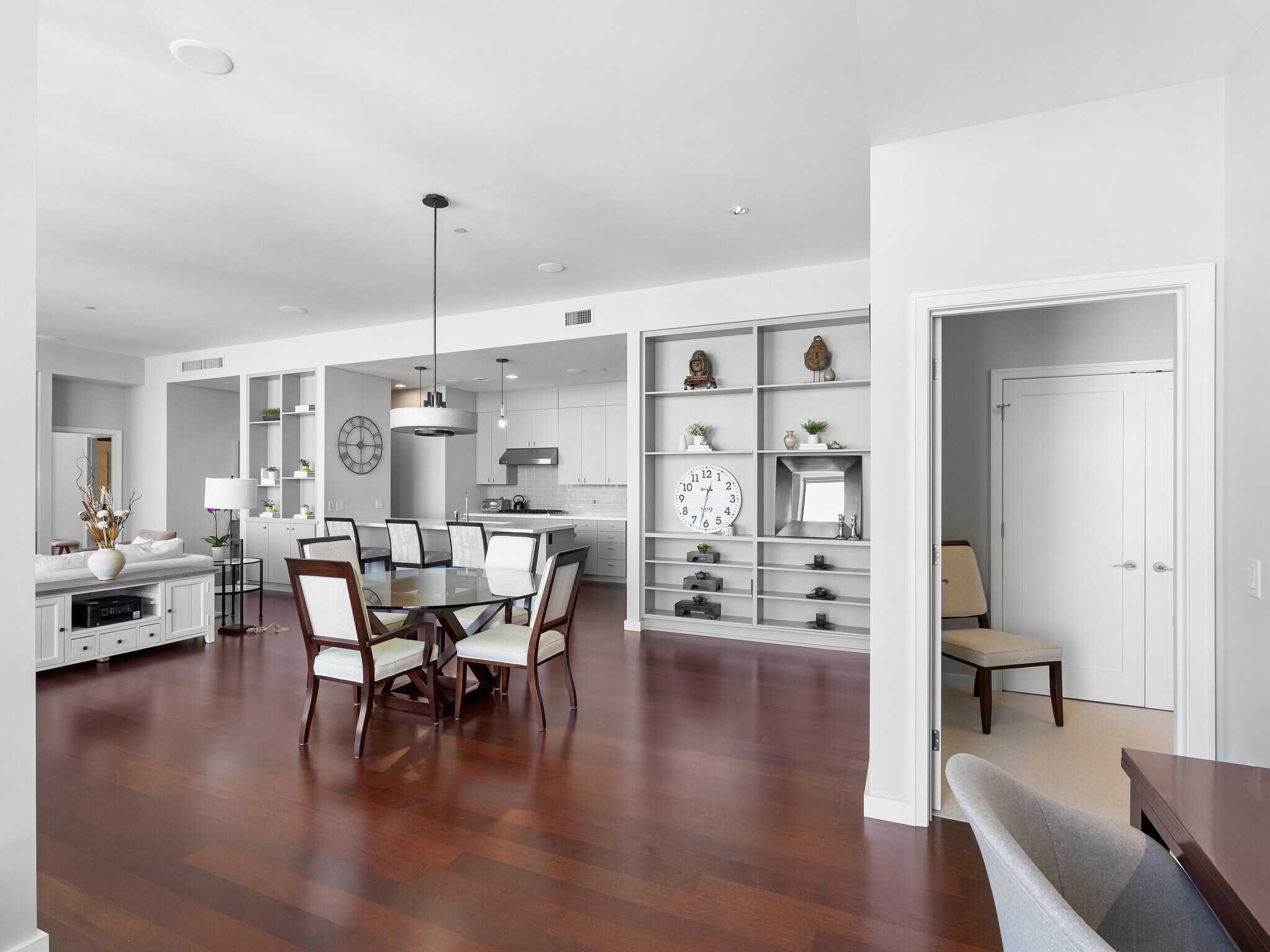 Building Photo - 1025 NW Couch St