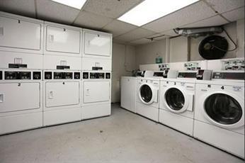 Building Photo - 6 Sutherland Rd