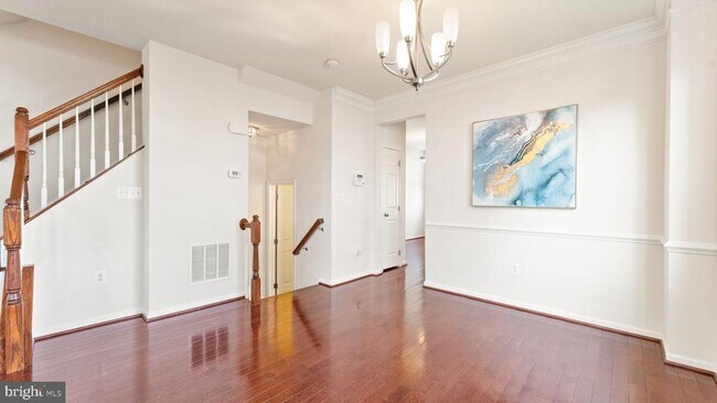 Building Photo - 23100 Dunlop Heights Terrace