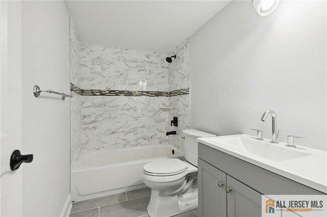 Building Photo - 2227 Lewis Pl