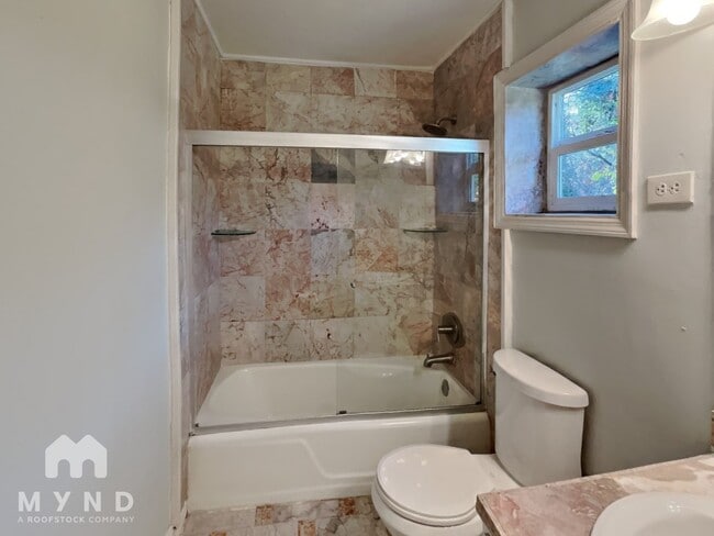 Building Photo - 4729 Stillwood Cove