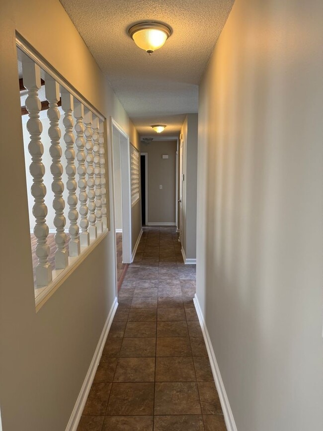 Building Photo - 103 Chickasaw Rd