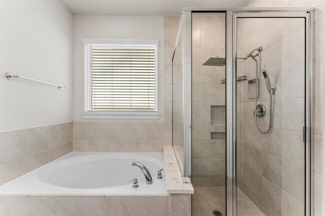 Building Photo - 3850 Chapman Bluff Dr