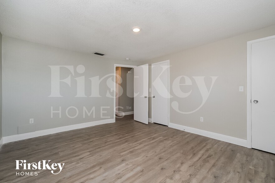 Building Photo - 3641 Windham Dr