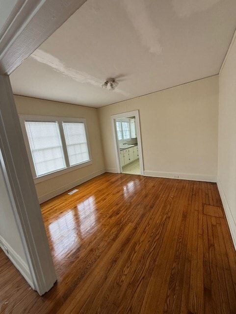 Building Photo - 160 20th St NE