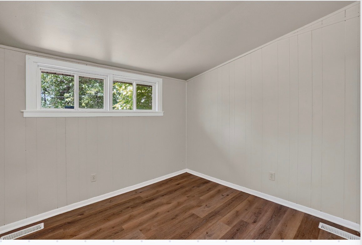 Building Photo - 2280 Roosevelt Pl