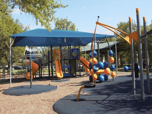 Building Photo - 11213 El Salido Pkwy