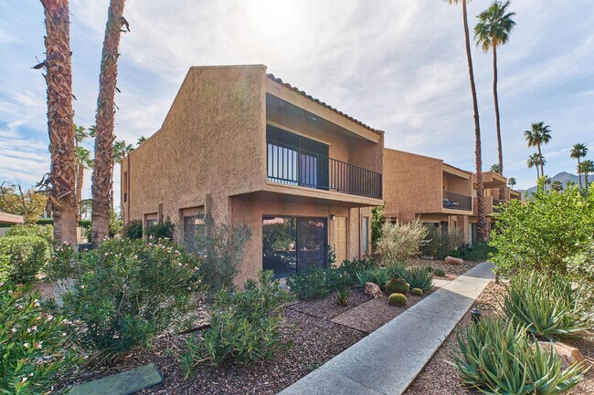 Building Photo - 2420 Los Coyotes Dr