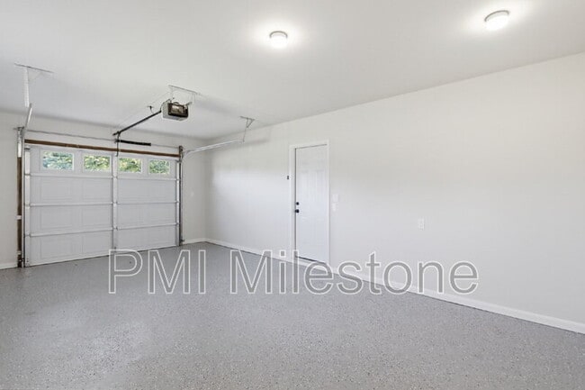 Building Photo - 13242 Greensburg Rd