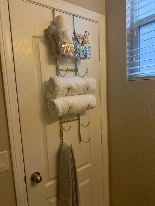 Building Photo - 9049 Boston Springs Ave