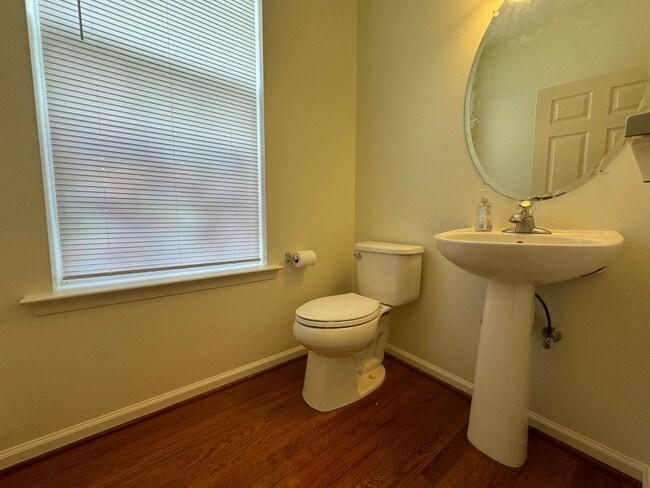 Building Photo - THREE BEDROOM TOWNHOUSE- East Penn Schools