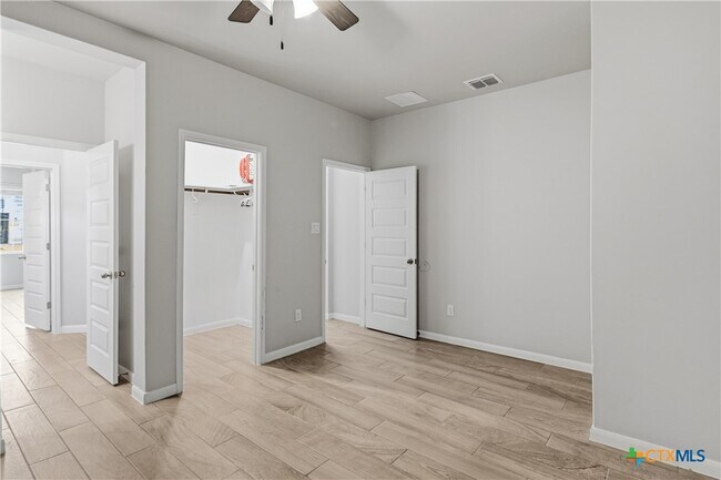 Building Photo - 3809 Donald Dr