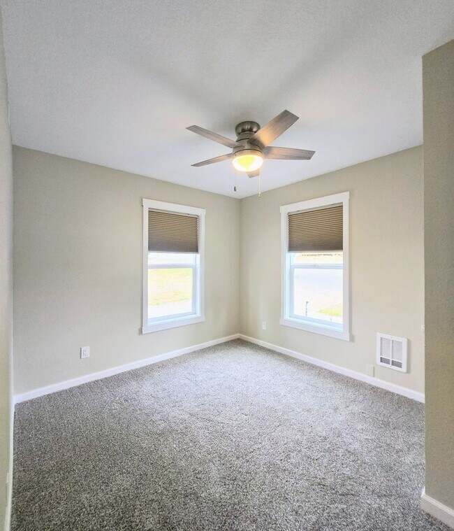 Building Photo - Newly Remodeled 2 Bedroom Home & ADU For R...