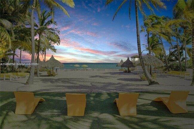 Building Photo - 520 N Pkwy