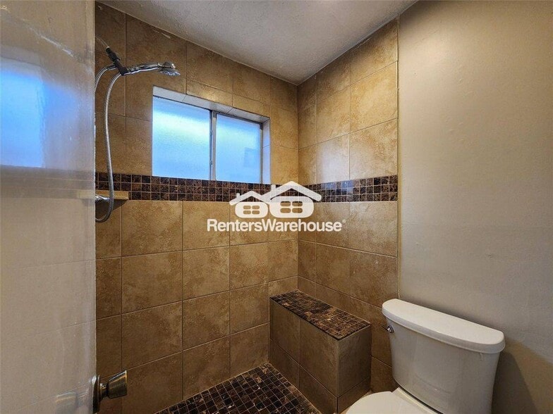 Building Photo - 8327 Bird Run Dr