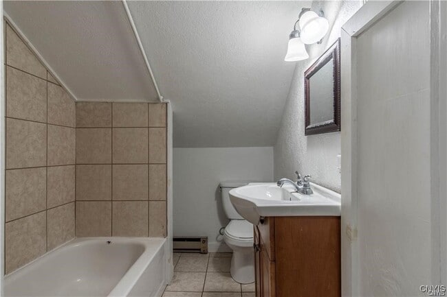 Building Photo - 813 Franklin St