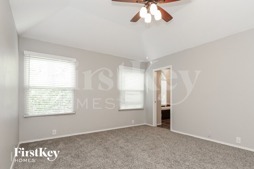 Building Photo - 1500 Park Chase Ave