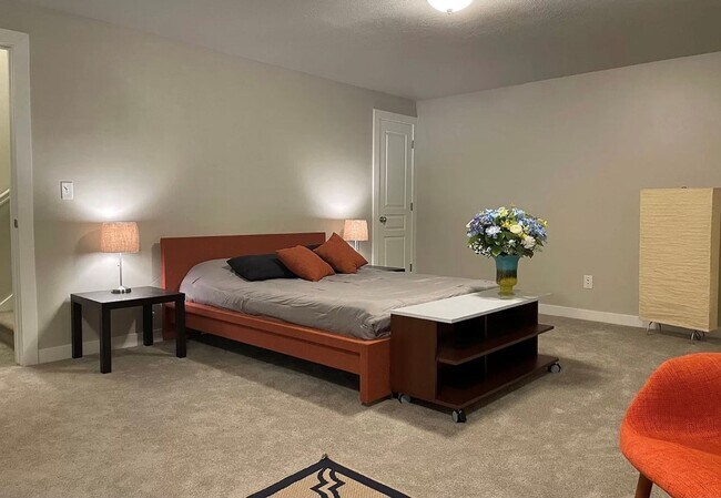 Building Photo - Cicino Homes - West Point