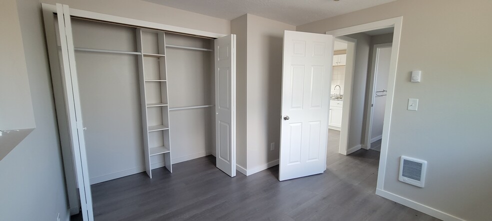 Bedroom closet - 254 E 500 N