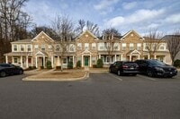 Building Photo - 2BR/2.5BA Townhome in Pineville- Tucked in...