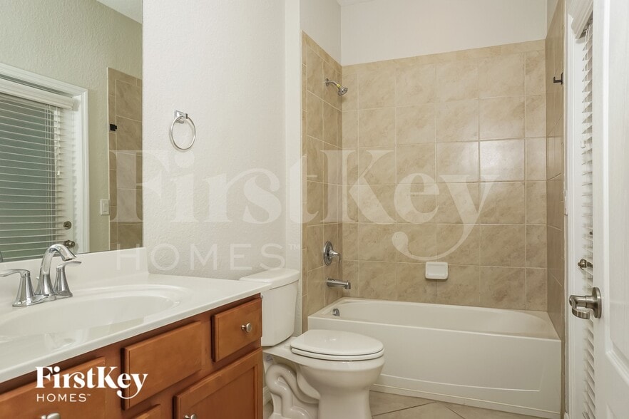 Building Photo - 5089 Grand Cypress Blvd