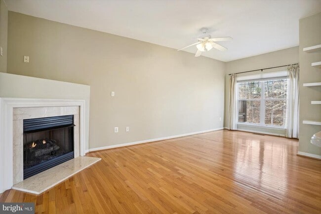 Building Photo - 8427 Carmela Cir