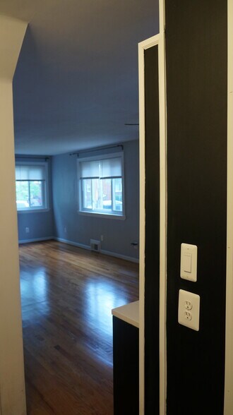 Building Photo - 645 Oglethorpe St NE