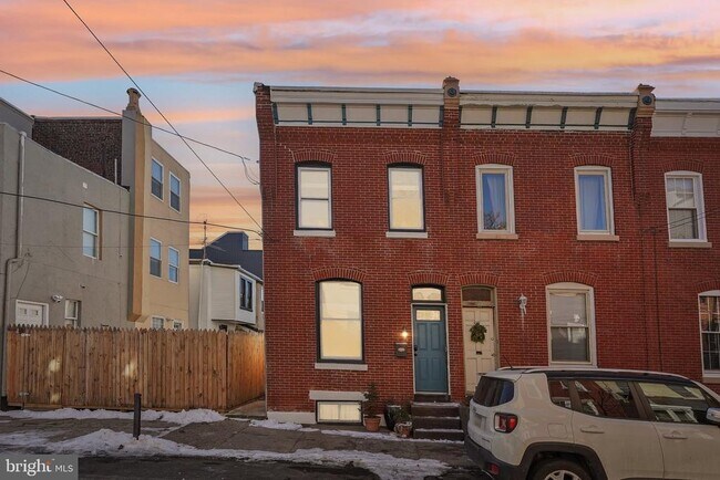 Building Photo - 3008 W Harper St
