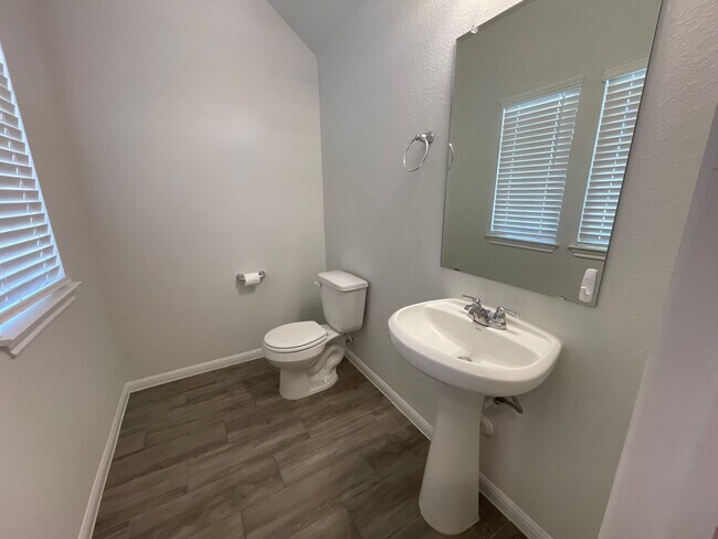Building Photo - Room in Single Family Home on Spinnaker Loop