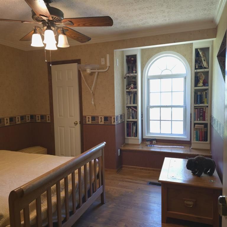 Building Photo - 3666 Lakewood Ct