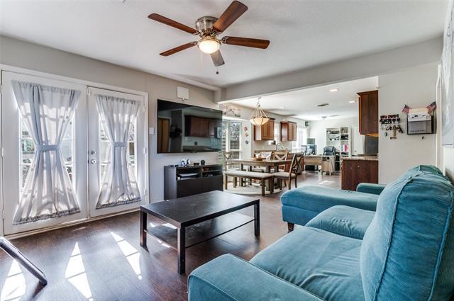 Building Photo - 2214 W 11th St