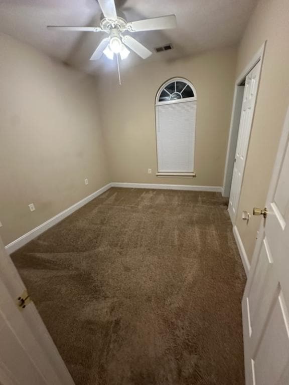 Building Photo - 120 Fountain Pointe Ln