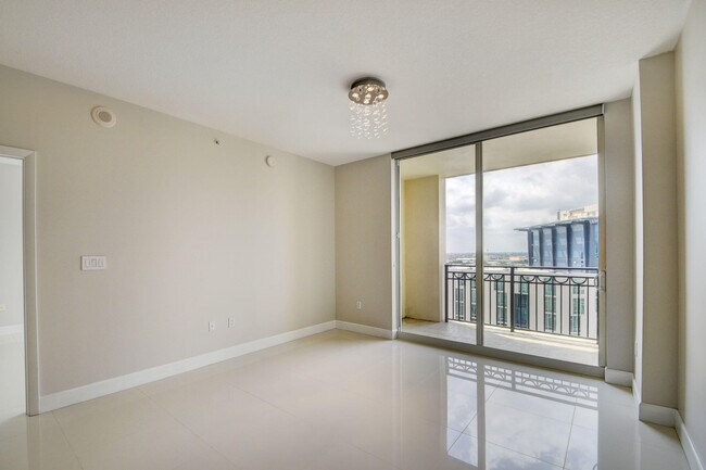 Building Photo - 550 Okeechobee Blvd