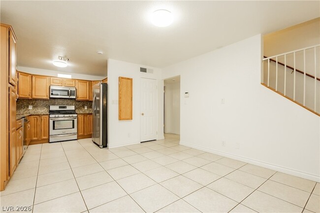 Building Photo - 3969 Manford Cir