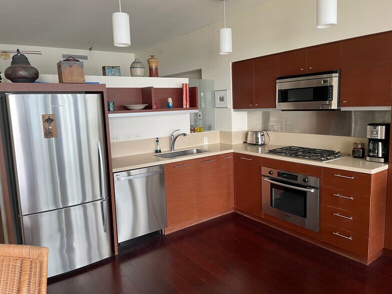 Building Photo - 3601 S River Pky