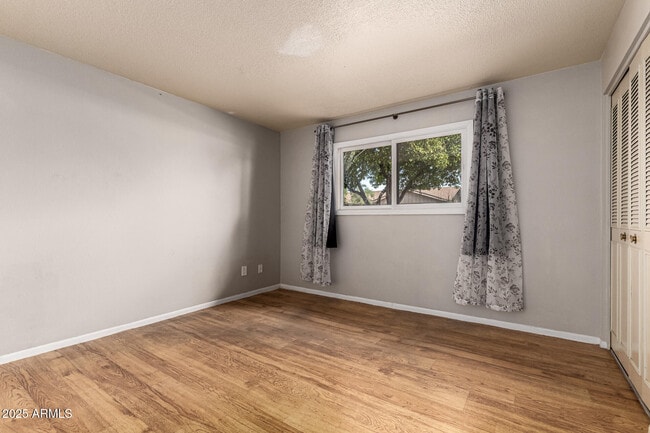 Building Photo - 8307 E Buena Terra Way