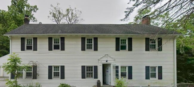 Primary Photo - 24 Oswego Rd